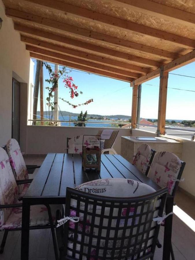 Holiday Home Rustika Drvenik Mali Exterior photo
